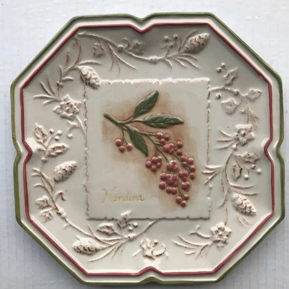 Set Of 4 MWW Market Square Embossed Christmas Flowers Dessert/Appetizer/… - Picture 9 of 12